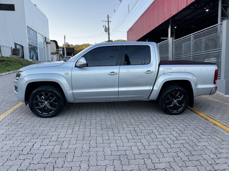 amarok 2.0 highline 4x4 cd 16v turbo intercooler diesel 4p automatico 2014 feliz