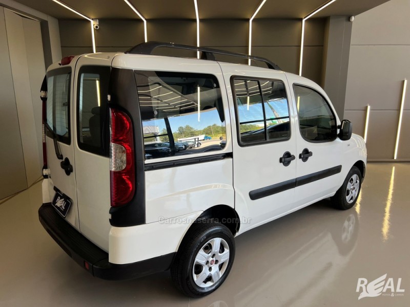 DOBLÓ 1.4 MPI ELX 8V FLEX 4P MANUAL - 2011 - SAPIRANGA