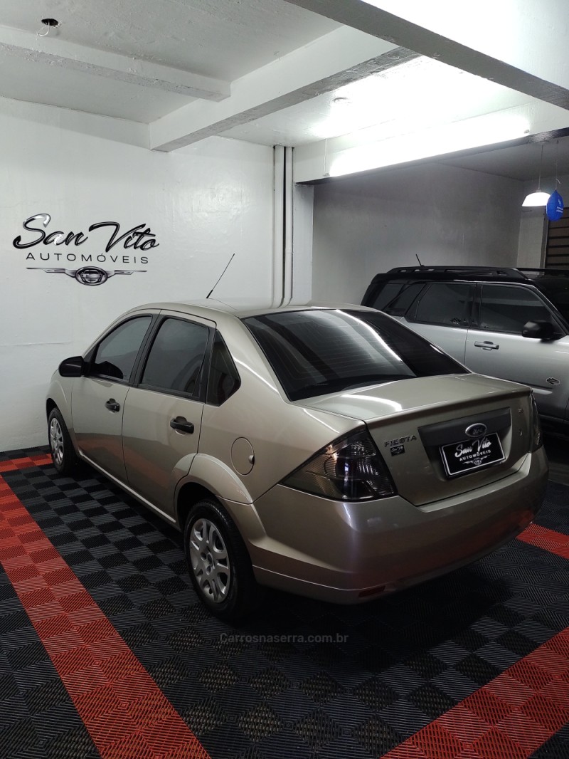 FIESTA 1.6 MPI SEDAN 8V FLEX 4P MANUAL - 2012 - CAXIAS DO SUL
