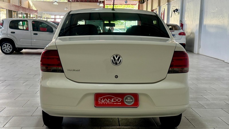 VOYAGE 1.0 MI CITY 8V FLEX 4P MANUAL - 2011 - ESTâNCIA VELHA
