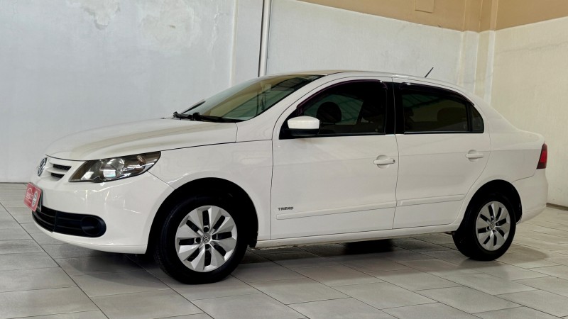 VOYAGE 1.0 MI CITY 8V FLEX 4P MANUAL - 2011 - ESTâNCIA VELHA