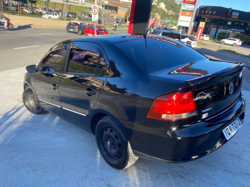 VOYAGE 1.6 MI COMFORTLINE 8V FLEX 4P MANUAL - 2010 - CAXIAS DO SUL