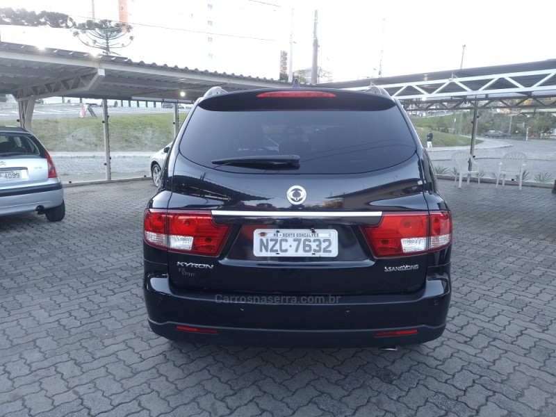 KYRON 2.0 GLS 200KY 4X4 16V TURBO DIESEL 4P AUTOMÁTICO - 2011 - BENTO GONçALVES