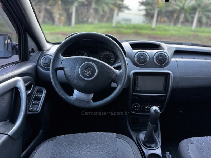 DUSTER 1.6 EXPRESSION 4X2 16V FLEX 4P MANUAL - 2013 - FELIZ