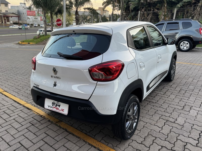 KWID 1.0 12V SCE FLEX INTENSE MANUAL - 2019 - FELIZ