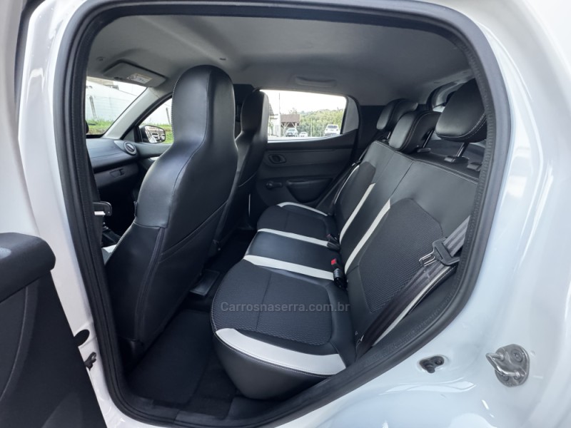 KWID 1.0 12V SCE FLEX INTENSE MANUAL - 2019 - FELIZ