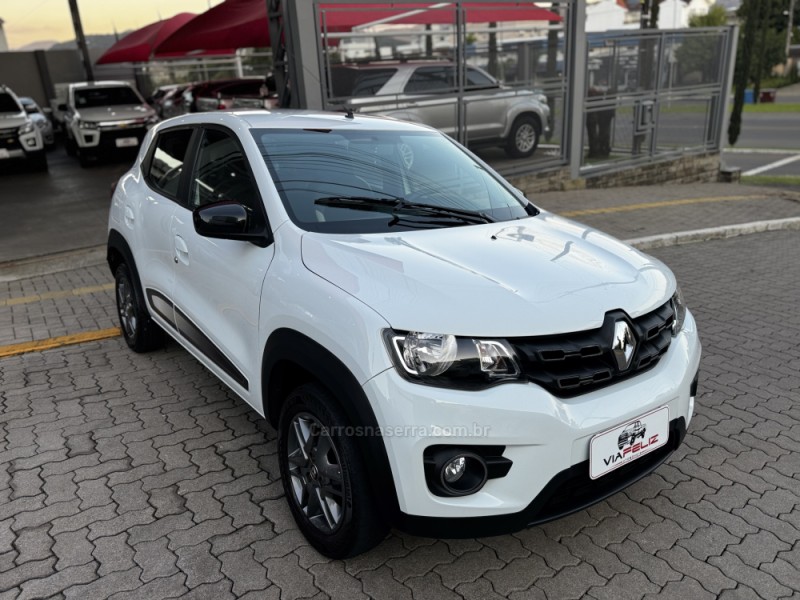 KWID 1.0 12V SCE FLEX INTENSE MANUAL - 2019 - FELIZ