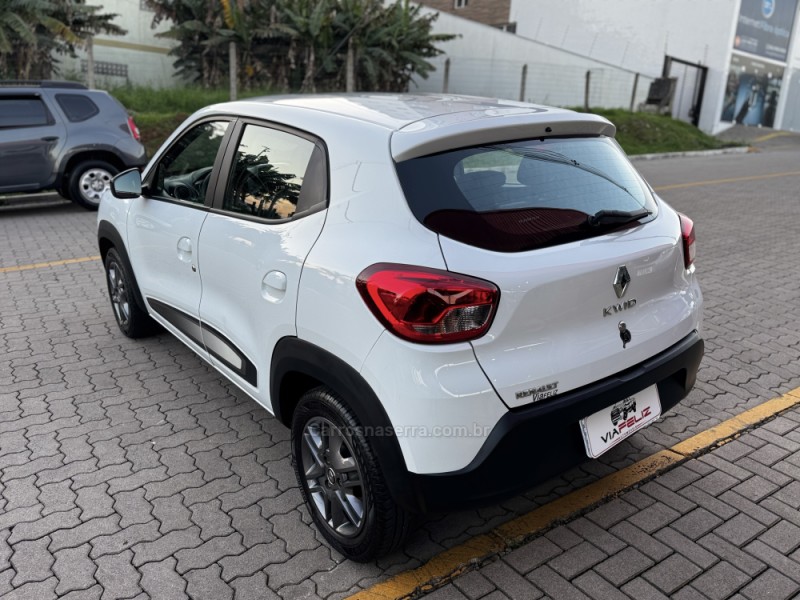 KWID 1.0 12V SCE FLEX INTENSE MANUAL - 2019 - FELIZ