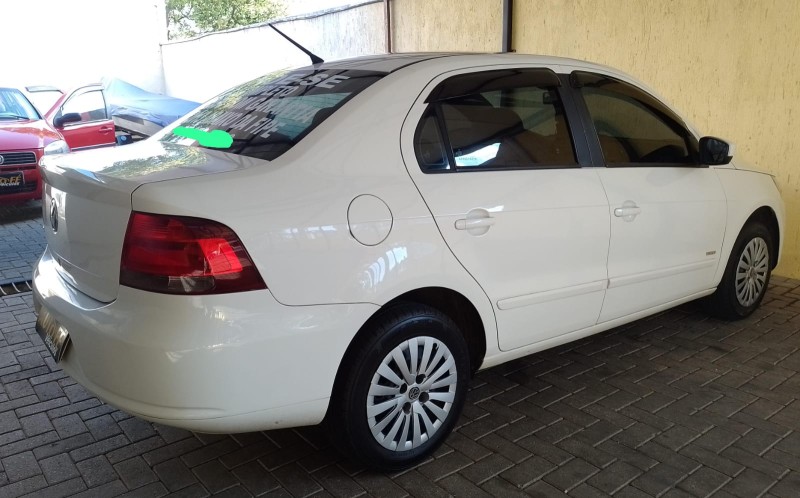 VOYAGE 1.0 MI CITY 8V FLEX 4P MANUAL - 2013 - CANELA