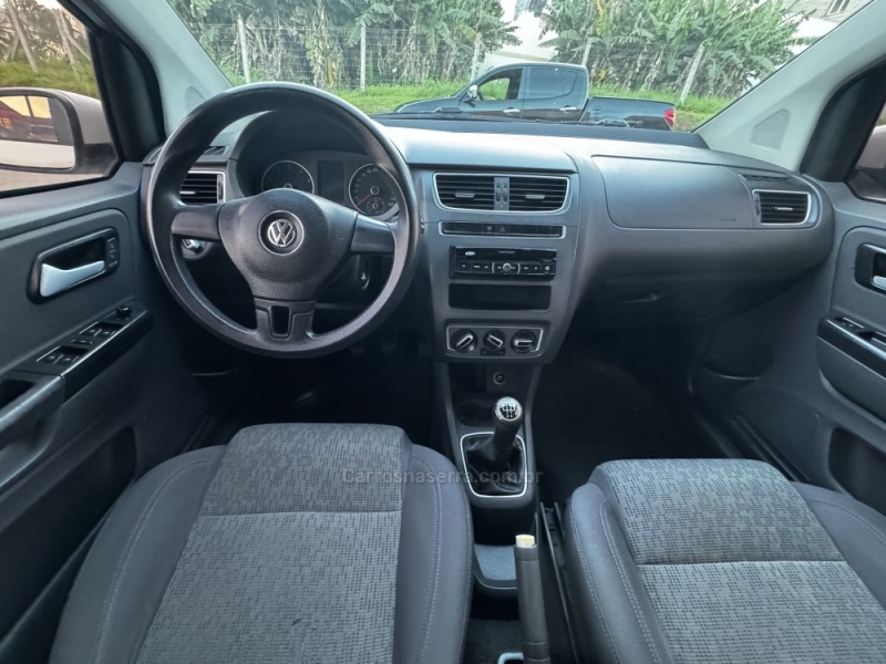 SPACEFOX 1.6 MI 8V FLEX 4P MANUAL - 2014 - FELIZ