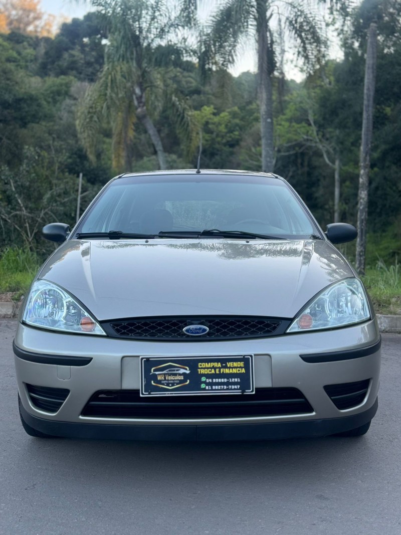 FOCUS 1.6 GL 8V FLEX 4P MANUAL - 2009 - BENTO GONçALVES