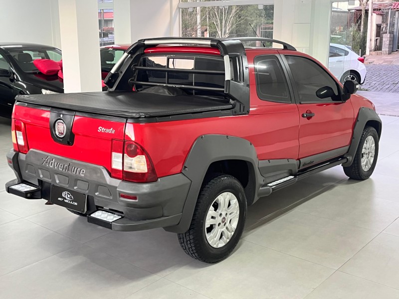 STRADA 1.8 MPI ADVENTURE LOCKER CD 8V FLEX 2P MANUAL - 2011 - BENTO GONçALVES