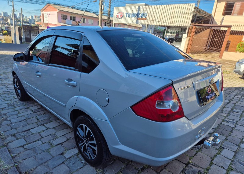 FIESTA 1.6 MPI SEDAN 8V FLEX 4P MANUAL - 2010 - CAXIAS DO SUL