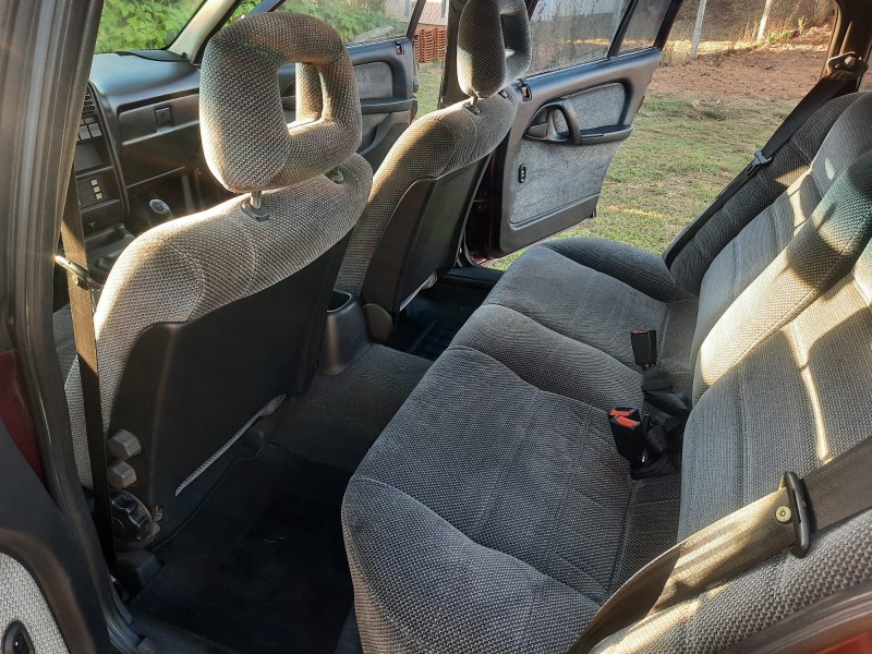 OMEGA 2.0 MPFI GLS 8V GASOLINA 4P MANUAL - 1993 - FARROUPILHA