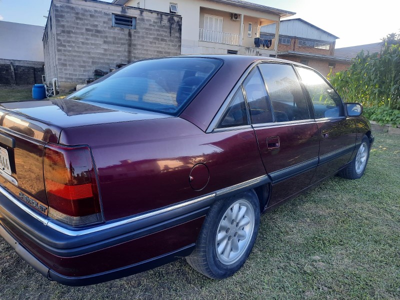 OMEGA 2.0 MPFI GLS 8V GASOLINA 4P MANUAL - 1993 - FARROUPILHA