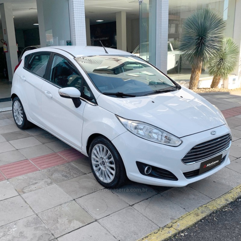FIESTA 1.6 TITANIUM PLUS HATCH 16V FLEX 4P AUTOMÁTICO - 2014 - FLORES DA CUNHA