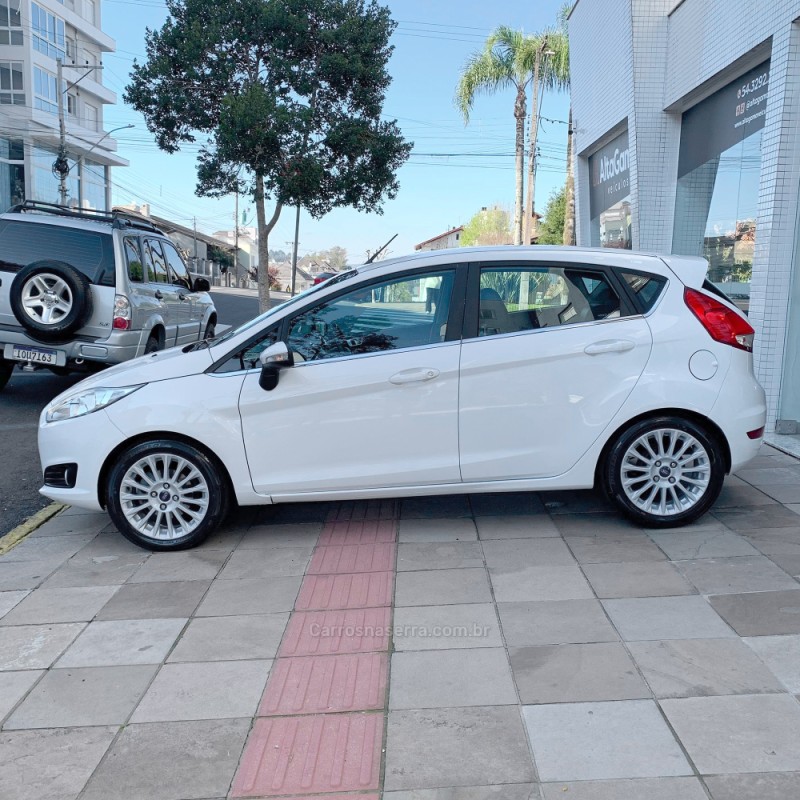 FIESTA 1.6 TITANIUM PLUS HATCH 16V FLEX 4P AUTOMÁTICO - 2014 - FLORES DA CUNHA