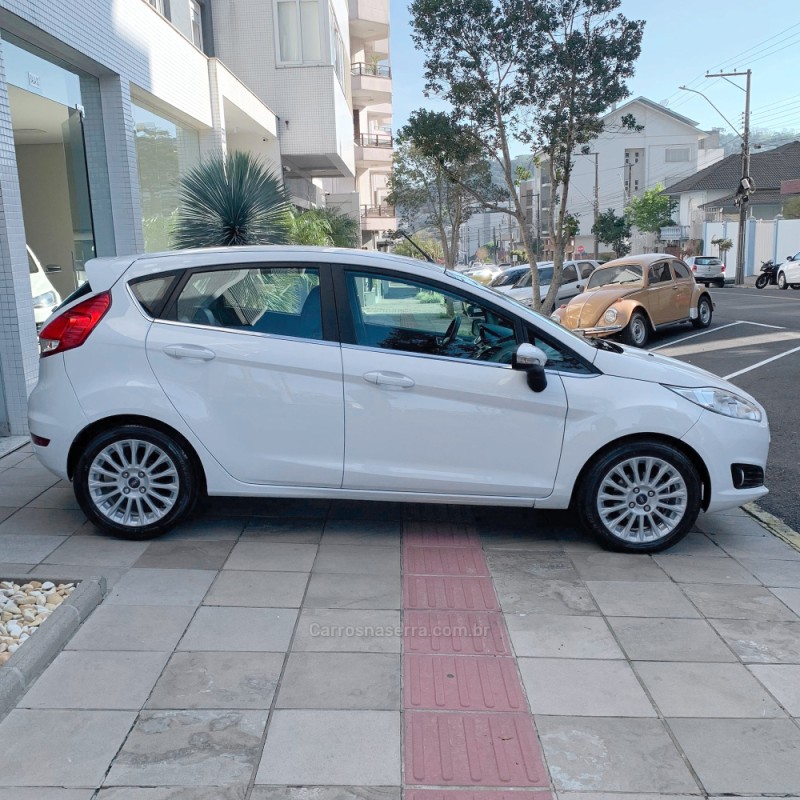 FIESTA 1.6 TITANIUM PLUS HATCH 16V FLEX 4P AUTOMÁTICO - 2014 - FLORES DA CUNHA