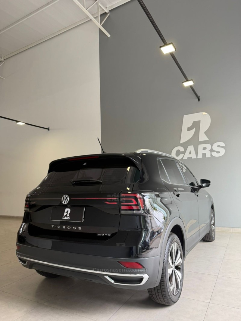 T-CROSS 1.4 HIGHLINE TSI 16V FLEX 4P AUTOMÁTICO - 2021 - LAJEADO