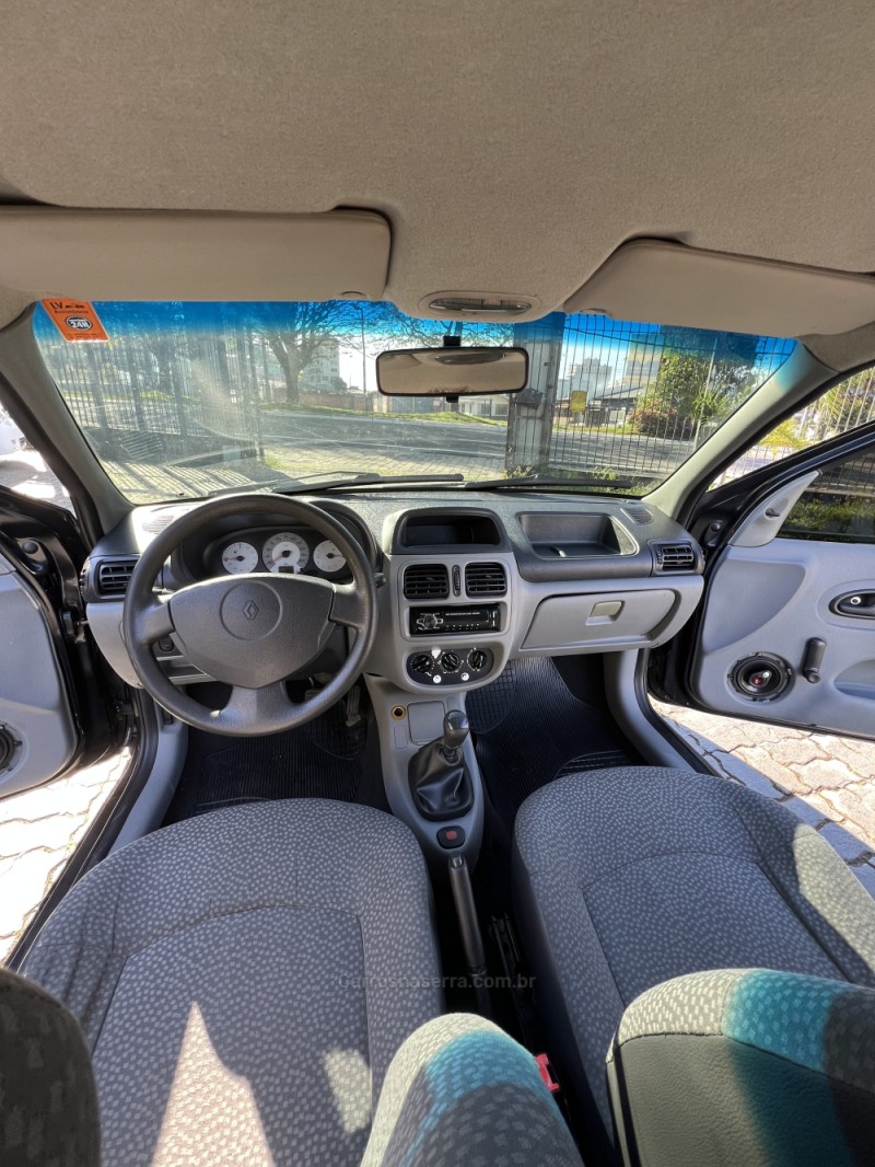 CLIO 1.0 CAMPUS 16V FLEX 2P MANUAL - 2011 - CAXIAS DO SUL
