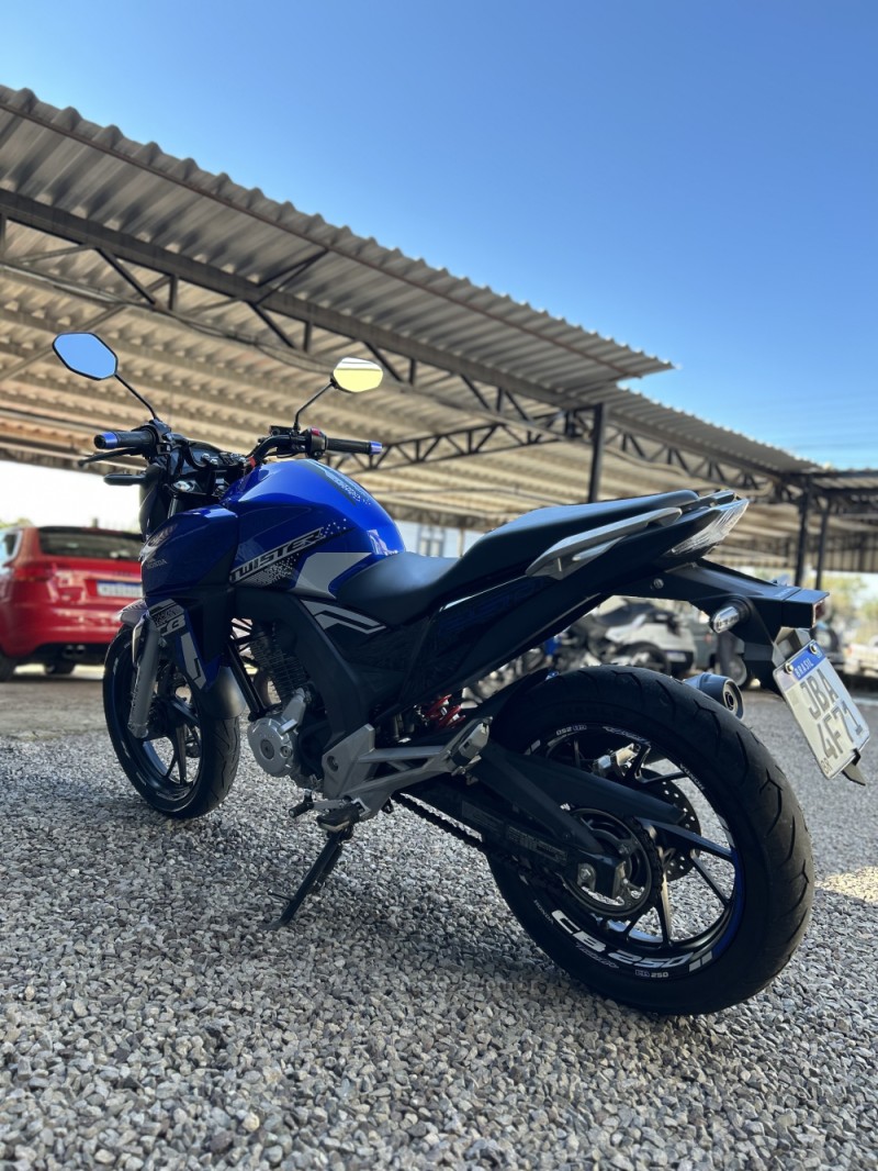 CB 250F TWISTER CBS - 2021 - CARAZINHO