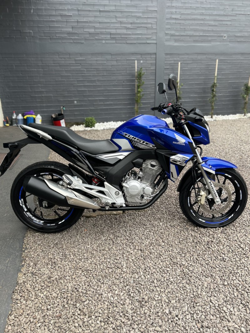 CB 250F TWISTER CBS - 2021 - CARAZINHO