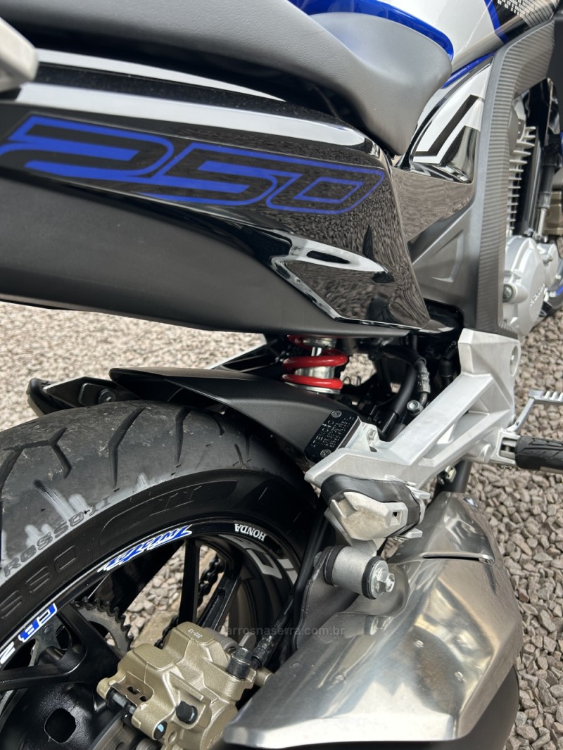 CB 250F TWISTER CBS - 2021 - CARAZINHO