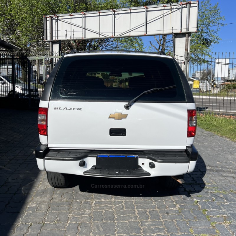BLAZER 2.4 MPFI ADVANTAGE 4X2 8V FLEX 4P MANUAL - 2011 - CAXIAS DO SUL