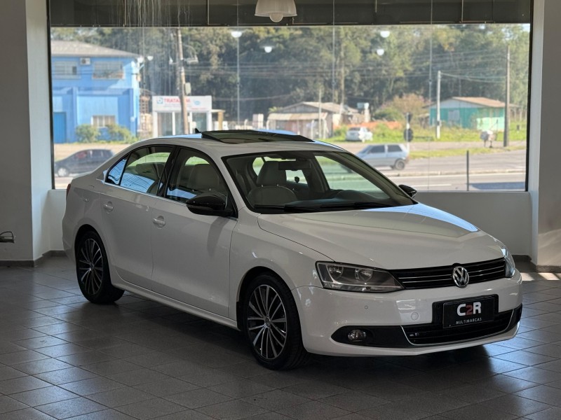 jetta 2.0 tsi dsg highline 200cv gasolina 4p automatico 2012 caxias do sul
