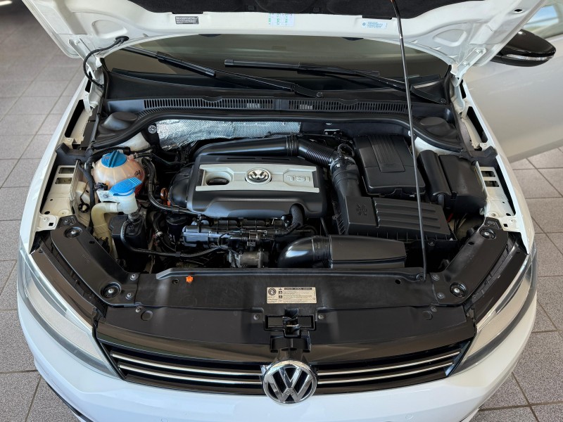 JETTA 2.0 TSI DSG HIGHLINE 200CV GASOLINA 4P AUTOMÁTICO - 2012 - CAXIAS DO SUL
