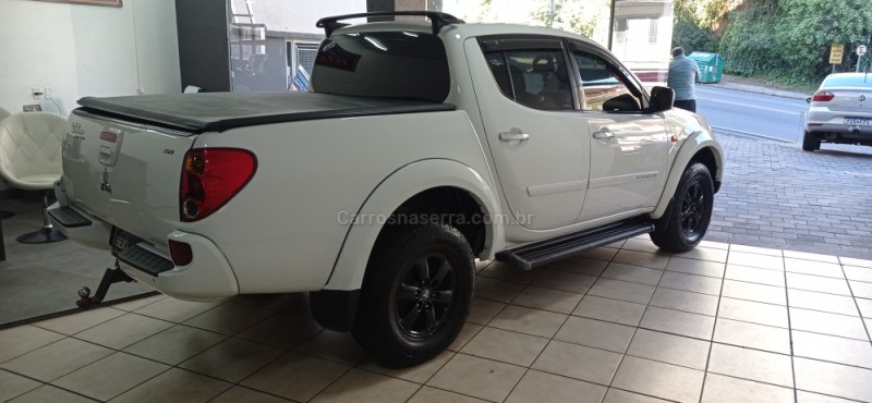 L200 TRITON 3.5 HPE 4X4 CD V6 24V FLEX 4P AUTOMÁTICO - 2013 - CAXIAS DO SUL