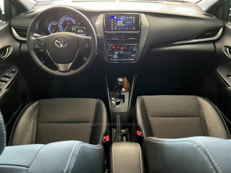 YARIS 1.5 XS 16V FLEX 4P AUTOMÁTICO - 2025 - CAXIAS DO SUL