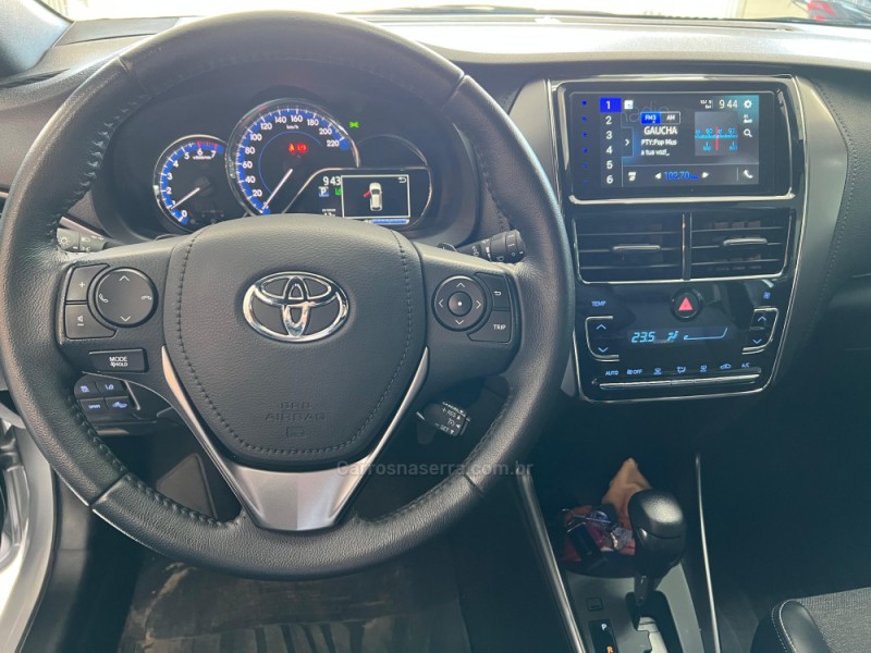 YARIS 1.5 XS 16V FLEX 4P AUTOMÁTICO - 2025 - CAXIAS DO SUL
