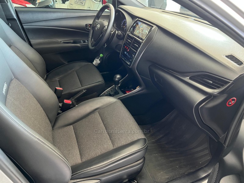 YARIS 1.5 XS 16V FLEX 4P AUTOMÁTICO - 2025 - CAXIAS DO SUL