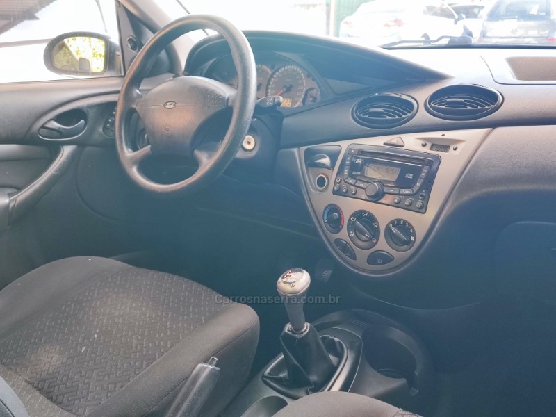 FOCUS 1.6 8V FLEX 4P MANUAL - 2008 - FARROUPILHA