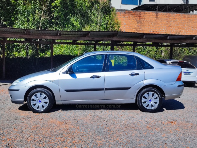 FOCUS 1.6 8V FLEX 4P MANUAL - 2008 - FARROUPILHA