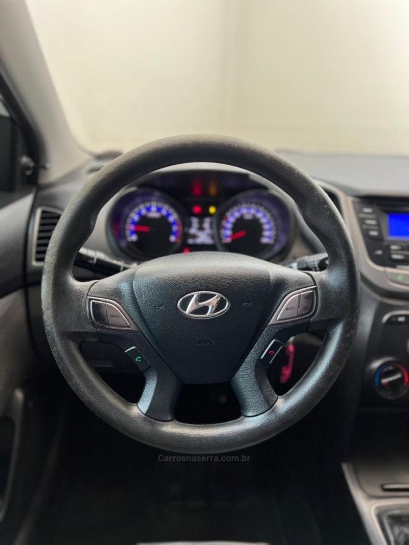 HB20S 1.0 COMFORT 12V FLEX 4P MANUAL - 2015 - NOVO HAMBURGO
