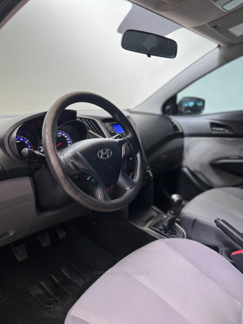 HB20S 1.0 COMFORT 12V FLEX 4P MANUAL - 2015 - NOVO HAMBURGO