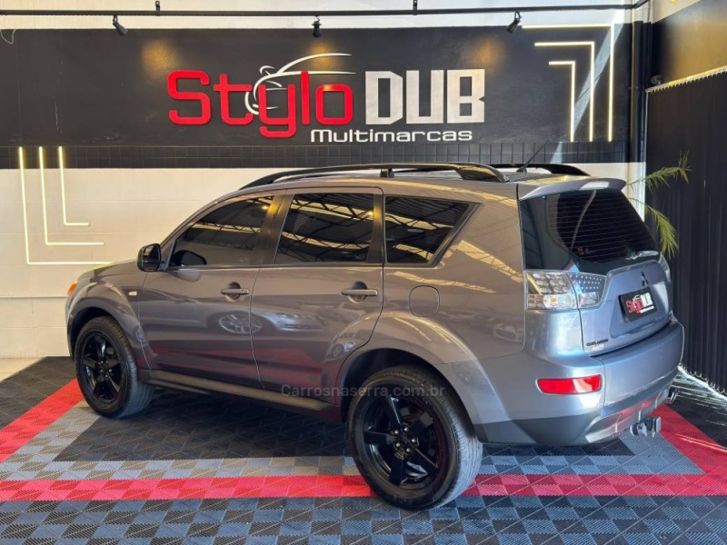 OUTLANDER 3.0 GT 4X4 V6 24V GASOLINA 4P AUTOMÁTICO - 2009 - ESTâNCIA VELHA