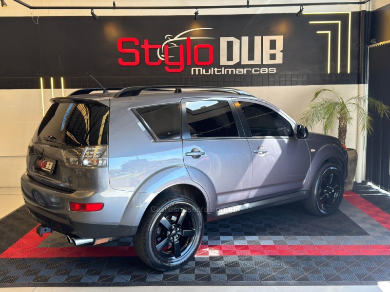 OUTLANDER 3.0 GT 4X4 V6 24V GASOLINA 4P AUTOMÁTICO - 2009 - ESTâNCIA VELHA