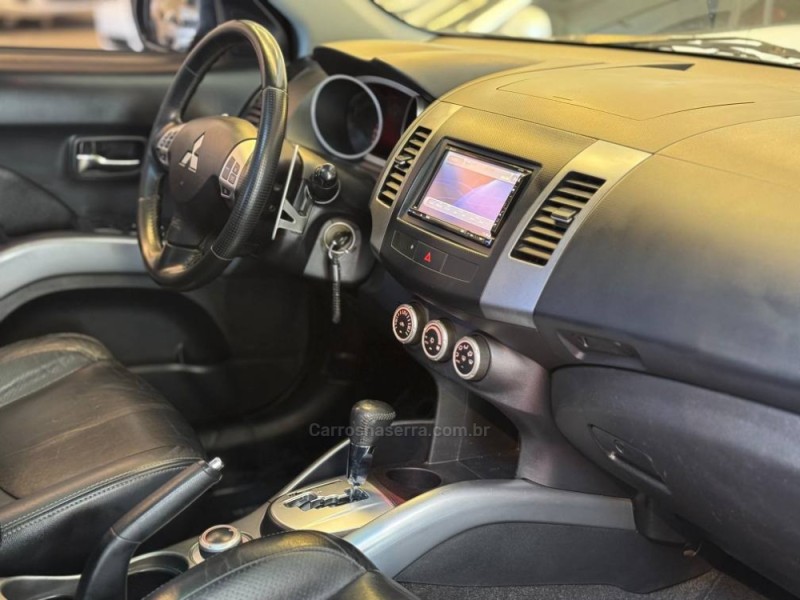 OUTLANDER 3.0 GT 4X4 V6 24V GASOLINA 4P AUTOMÁTICO - 2009 - ESTâNCIA VELHA
