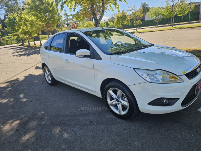 FOCUS 1.6 GLX 8V FLEX 4P MANUAL