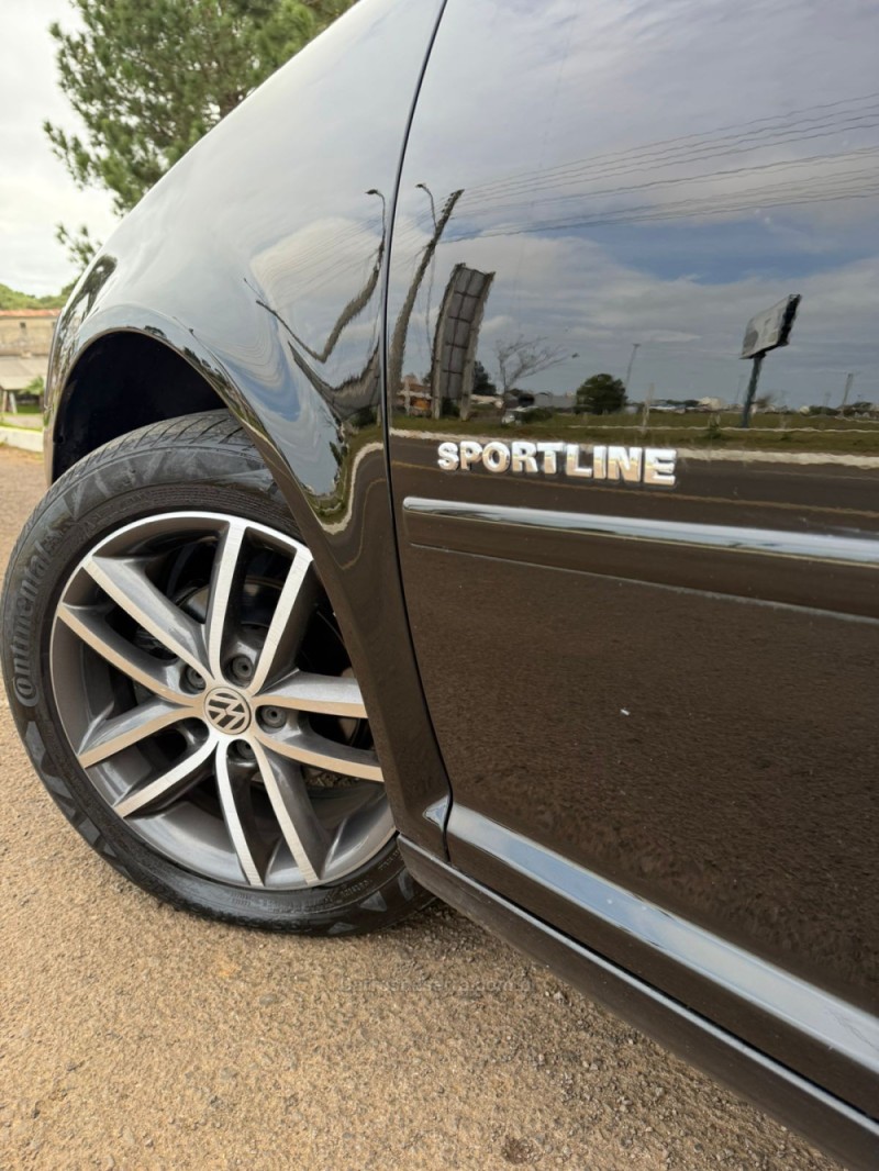 GOLF 1.6 MI SPORTLINE 8V FLEX 4P MANUAL - 2011 - VACARIA