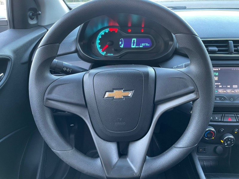ONIX 1.4 MPFI LT 8V FLEX 4P MANUAL - 2015 - CAXIAS DO SUL