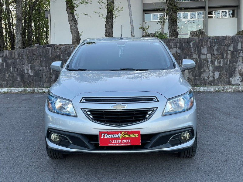 ONIX 1.4 MPFI LT 8V FLEX 4P MANUAL - 2015 - CAXIAS DO SUL