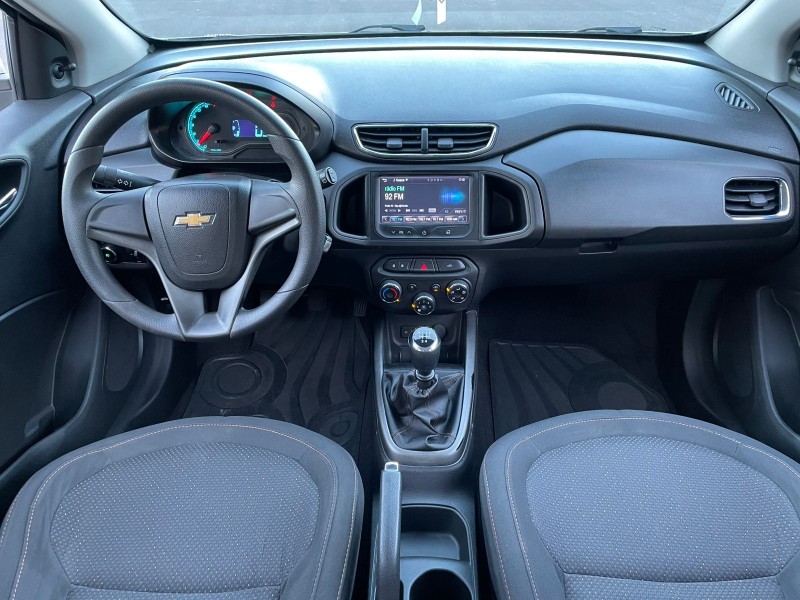 ONIX 1.4 MPFI LT 8V FLEX 4P MANUAL - 2015 - CAXIAS DO SUL