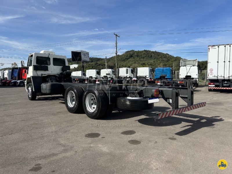 CARGO 2428 E T 3 EIXOS - 2006 - GARIBALDI