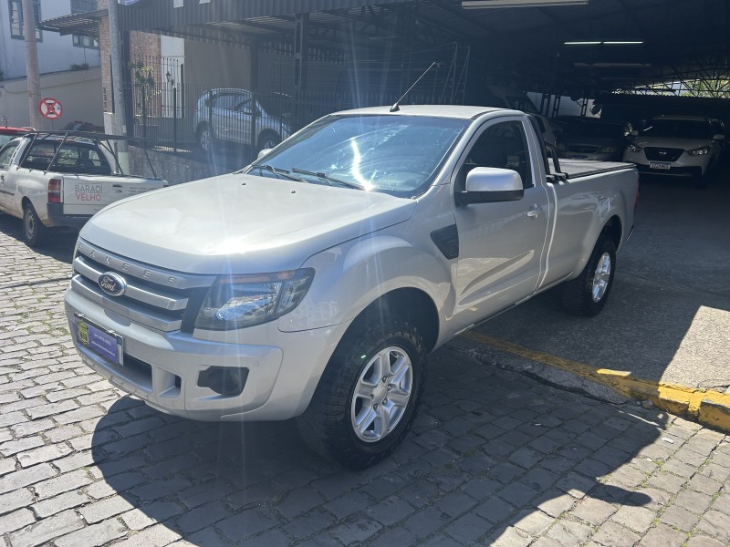RANGER 2.5 XLS 4X2 CS 16V FLEX 2P MANUAL - 2013 - GARIBALDI