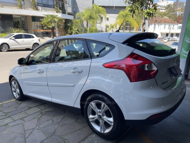 FOCUS 1.6 S 16V FLEX 4P MANUAL - 2014 - BENTO GONçALVES