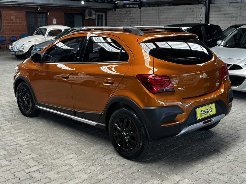 ONIX 1.4 MPFI ACTIV 8V FLEX 4P MANUAL - 2019 - CAXIAS DO SUL